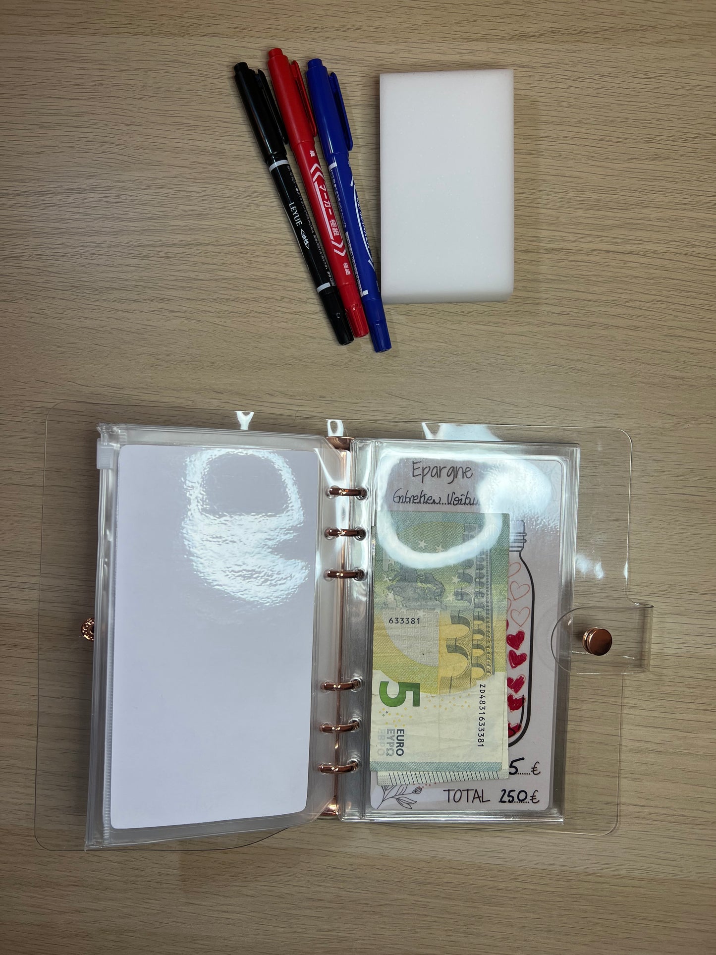 Pack classeur épargnes et défis budget, 8 enveloppes et 8 trackers format A6 (fond d’urgence défis euros épargne)