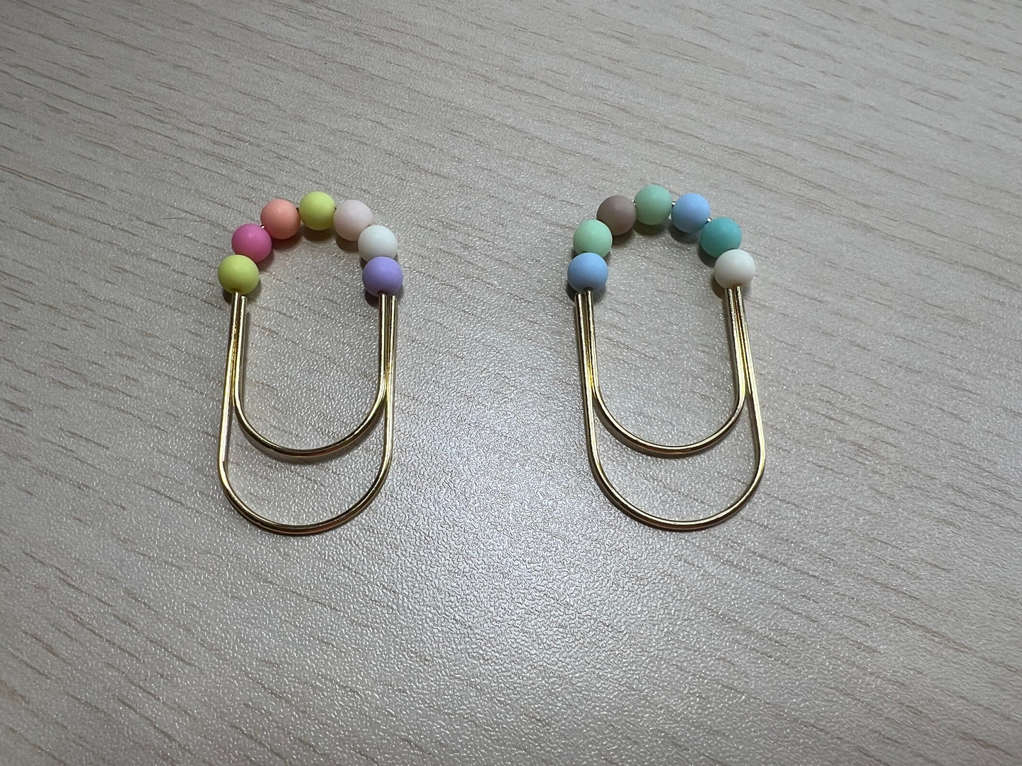 2 trombones perles colorées
